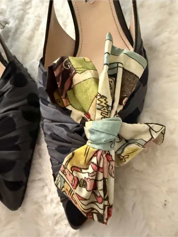 Prada Comic Collection Slingback Kitten Heels 36.5 Graphic Bow Runway Pumps - Image 6