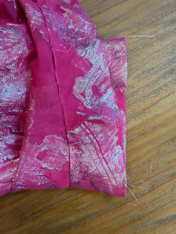 Aidan Mattox Pink Silk Silver Metallic Halter Gown Size 4 - Image 9