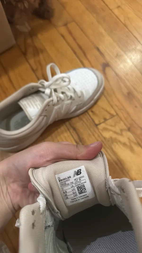 New Balance Beige White Sneakers - Image 4