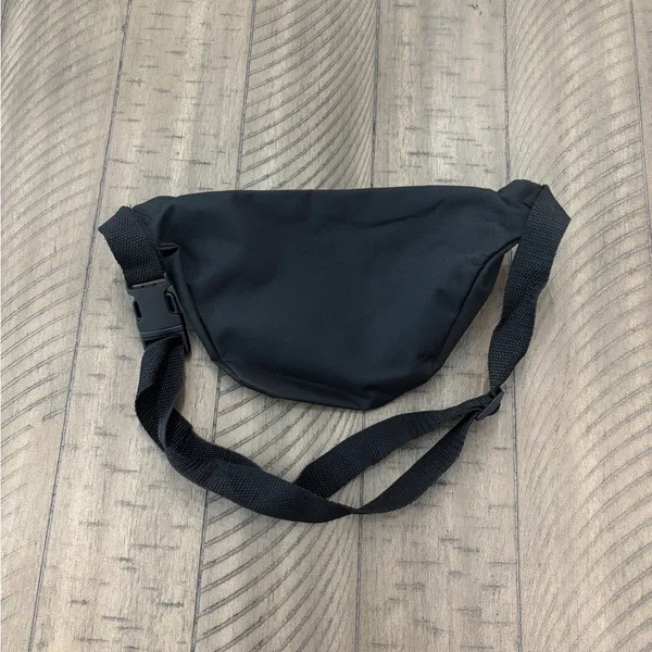 PINK Victoria's Secret Black Crossbody Bag - Image 4