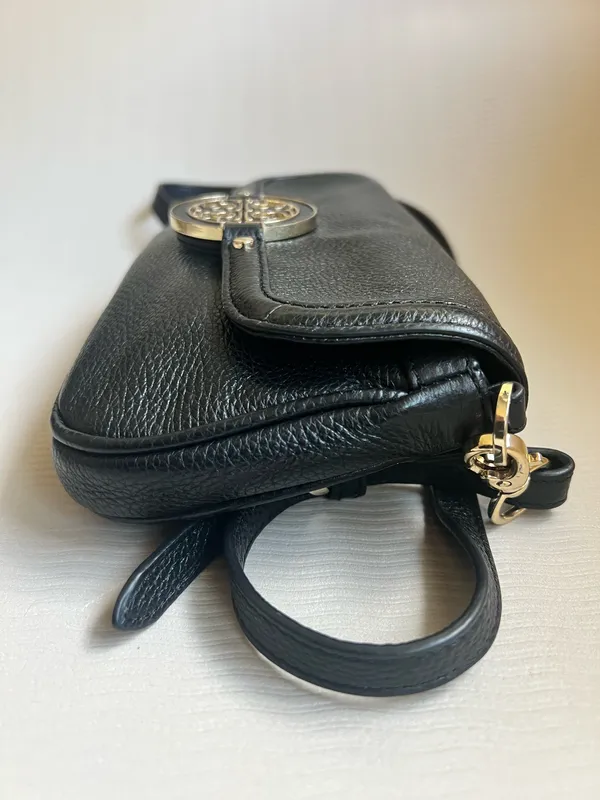 Tory Burch Amanda Mini Crossbody Black Leather Gold Logo Flap Bag - Image 6