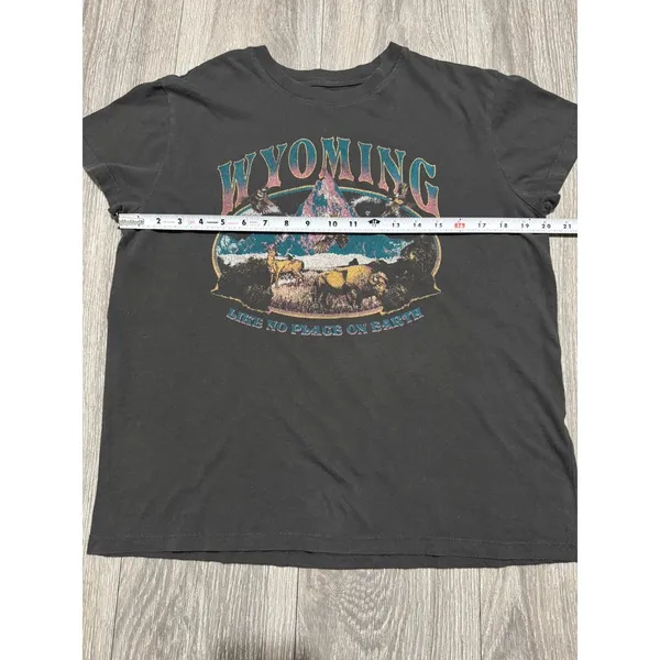 Mighty‎ Fine Wyoming Graphic T-Shirt Womens Medium Gray Souvenir Bison Mountain - Image 5
