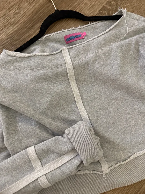 Edikted Off-The-Shoulder crop sweatshirt  - Image 2