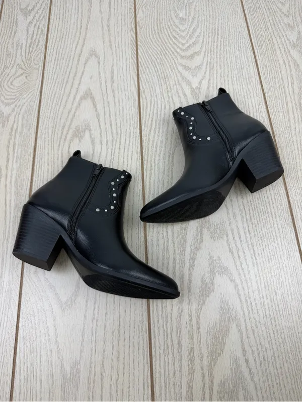 Sun + Stone Women's Indianaa Studded Western Block Heel Booties 5.5 Black Smooth - Image 4