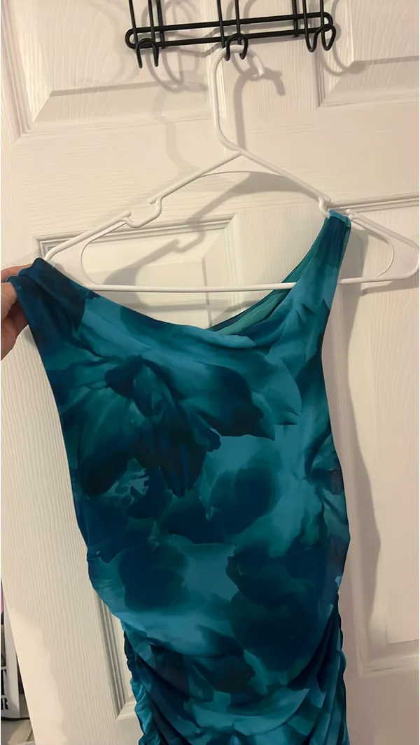 PRETTYGARDEN Off the shoulder dress - Image 4