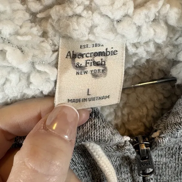 ABERCROMBIE & FITCH Womens Sherpa Graphic‎ Zip Hoodie Sweater Size L - Image 3
