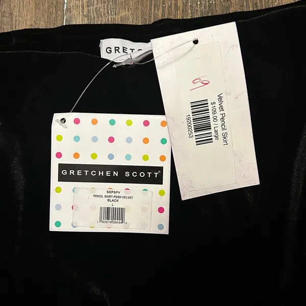 New Gretchen Scott Designs Black Velvet Mini Skirt Size‎ Large - Image 4
