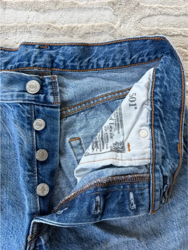 Levi’s Blue Jeans 505 Straight Leg Women’s 25 Waist / 30 Length - Image 4