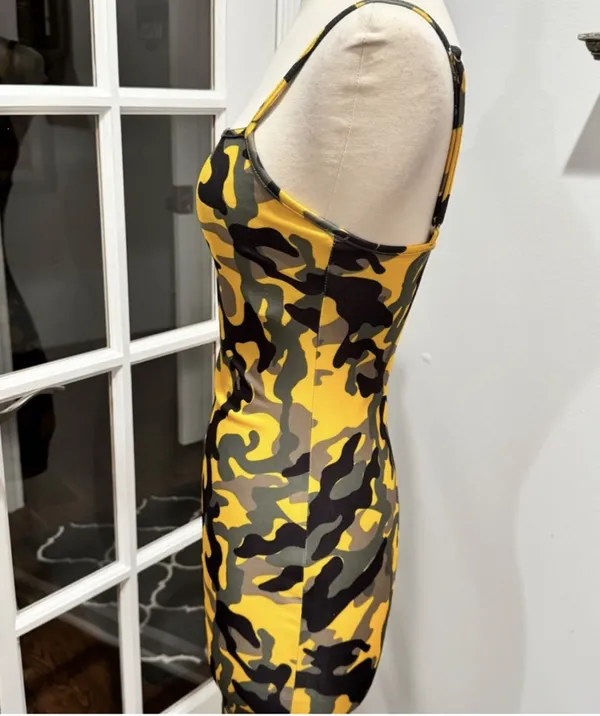 Akira Chicago Black Label Yellow Camo Bodycon Mini Dress - Image 7