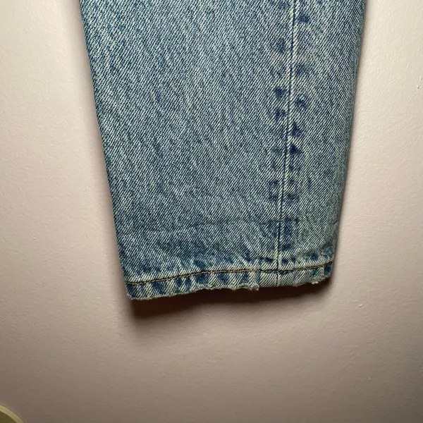 Levi's Premium 501 Light Wash Button Fly Distressed Jeans Women's size 25 - Image 8