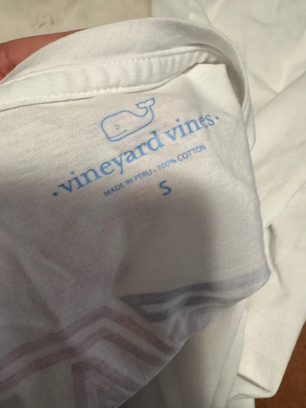 Vineyard Vines T-Shirt - Image 3