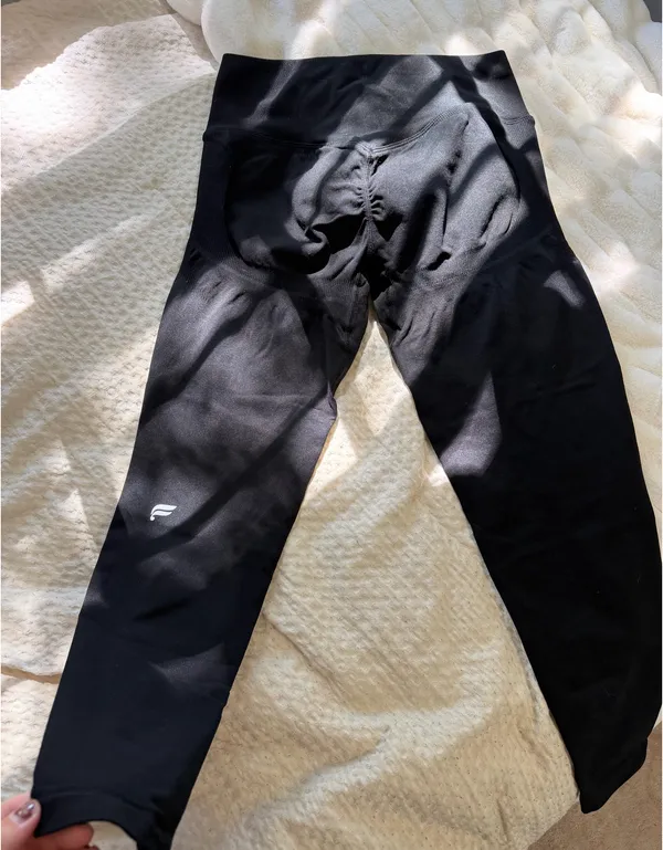 Fabletics Black Workout Tank & Leggings Set - Image 5