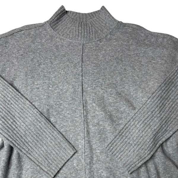 Simply Vera Vera Wang Gray Mockneck Sweater M Quiet Luxury Cashmere Blend - Image 7