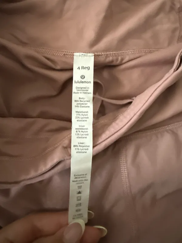 Lululemon Speed Up Shorts - Image 4