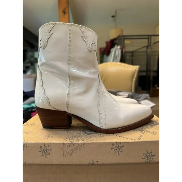 New Free People Frontier Western Boots Women's Size 36 White Patent Leather - Image 2