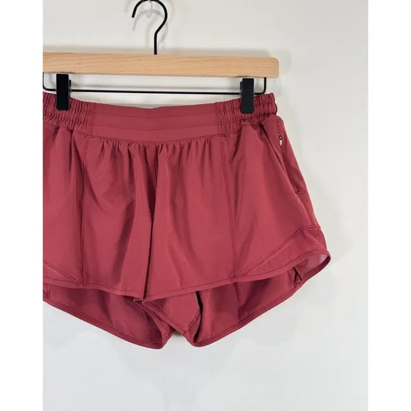 Lululemon Womens Shorts Red Hotty Hot Low Rise Lined Running Gym Size 8 Tall - Image 6