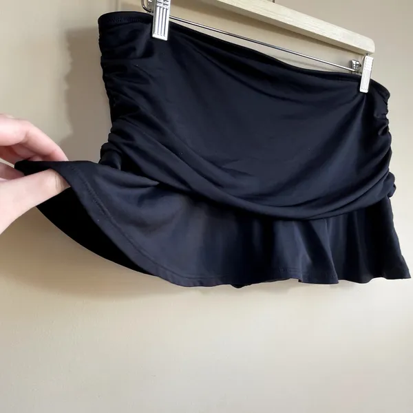 Lands' End black mini skirt swim women's size 12 casual built in swimsuit bottom - Image 2
