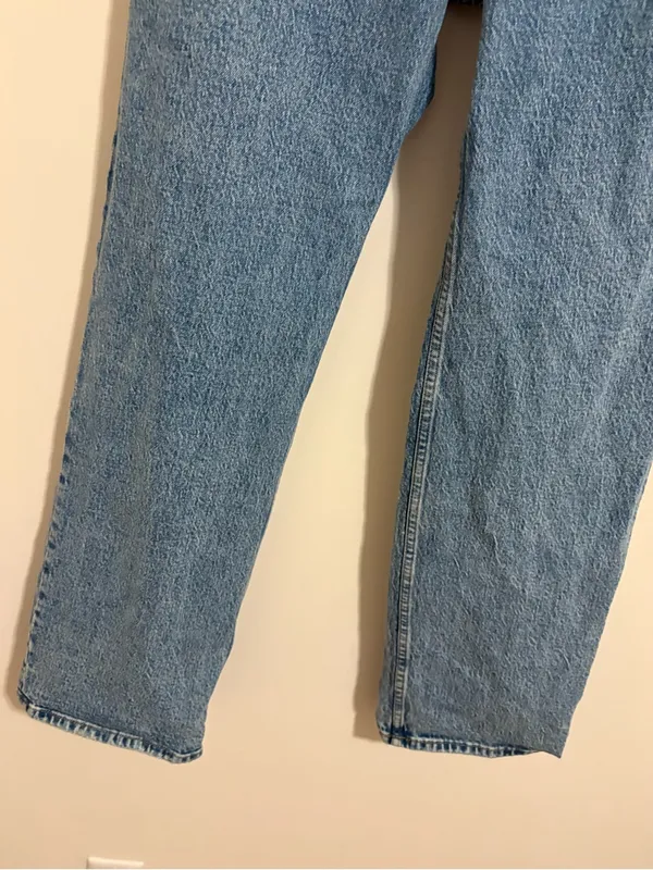Abercrombie and Fitch The 90s Relaxed Jean size 6 - Image 3