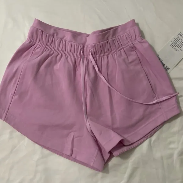 Lululemon Inner Glow HR Shirt 3" NWOT! - Image 2