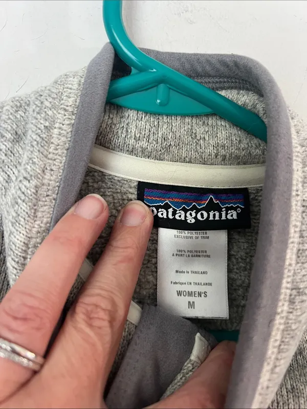 Patagonia Women’s Light Gray Quarter-Zip Fleece Pullover Sz Medium 💚 - Image 3