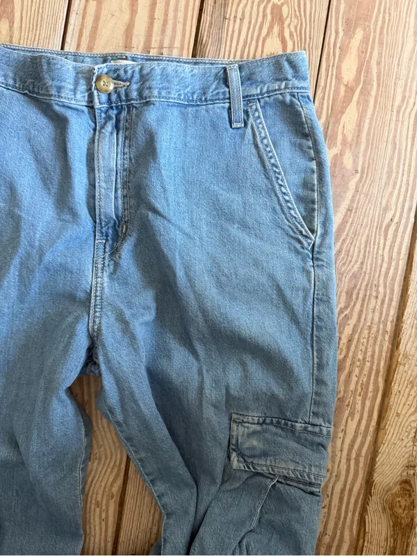 Levi's Light Wash Denim Cargo Pants Size 30 - Image 2