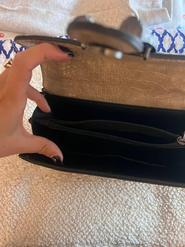 Cross Body  - Image 3