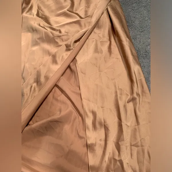 NWT Hello Molly champagne satin dress medium/6 - Image 3