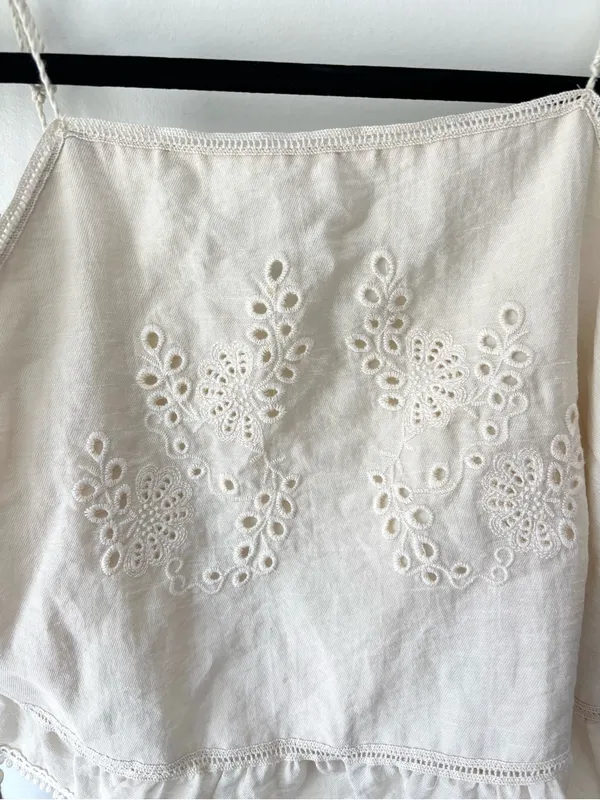 Zara Ivory Cropped Tank Top Floral Eyelets Tassel Beaded Straps Boho Hippie - Image 4