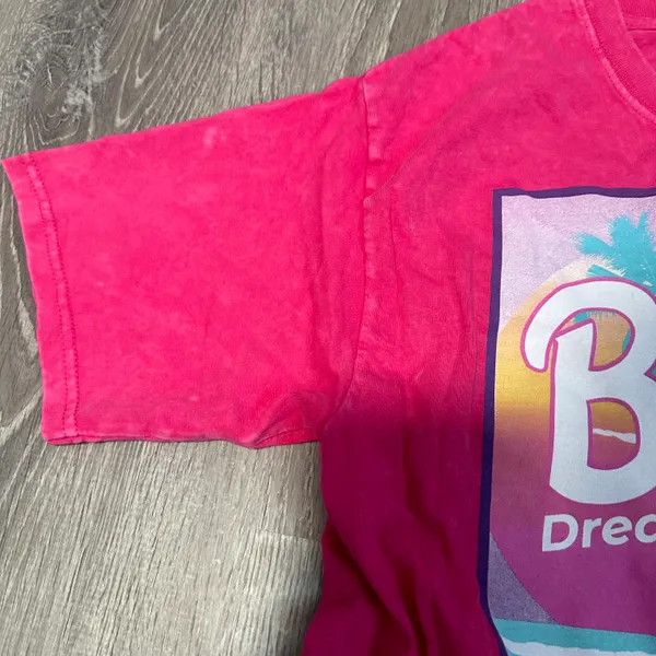 Barbie Movie Hot Pink T Shirt With Barbie Car Size Medium New Cotton NWOT - Image 4