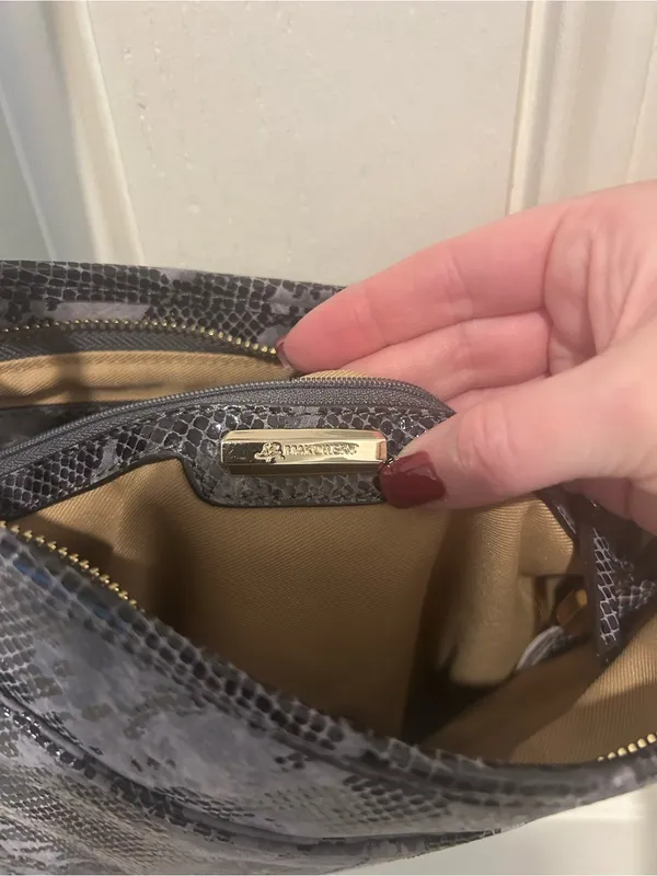 b. makowsky Black & Gray Patterned Shoulder Bag - Image 4