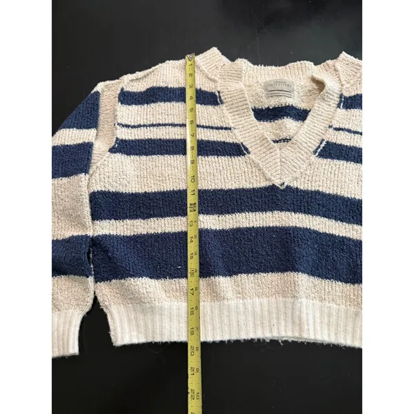 Urban Outfitters Striped Cropped‎ V-Neck Knit Sweater Cream Navy Blue Small Boho - Image 2