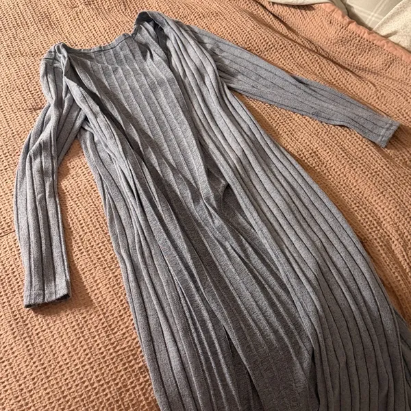 SheIn Gray Ribbed Crop Top,Pants & Duster Set - Image 9
