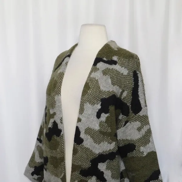 ANTHROPOLOGIE Vero Camo Cardigan Sweater Camouflage Pockets‎ Gorpcore X-Small - Image 7