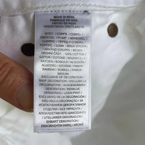 Ralph Lauren Polo Women's Sophia Eyelet Trimmed White Denim Short SIze 28 - Image 9
