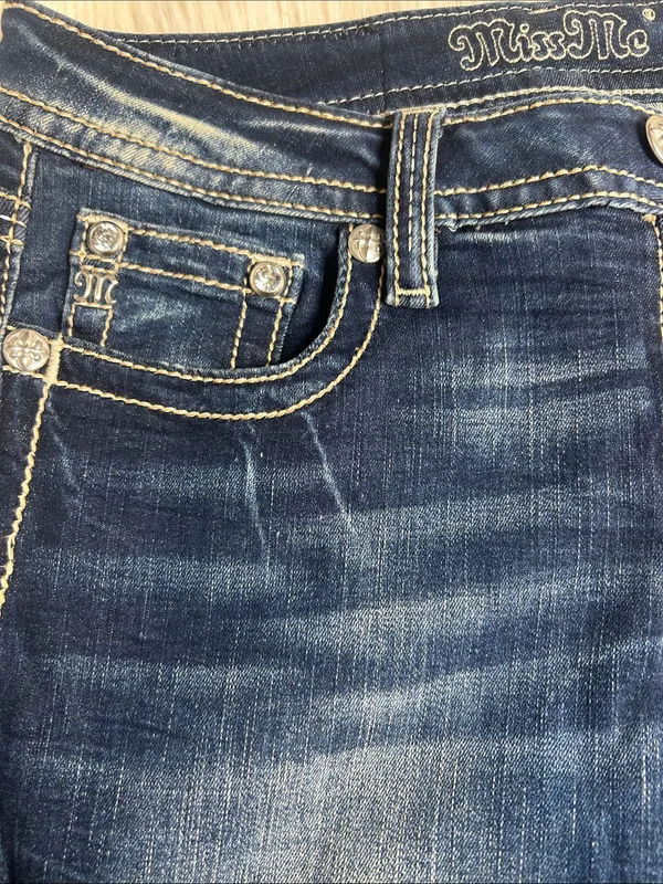 Miss Me Jeans Women's Size 30 Embroidered Embellished Pockets Slim Bootcut Jeans - Image 4