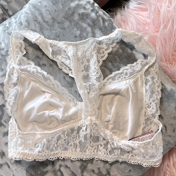 Victoria's Secret Romantic Lace Bralette - Image 8