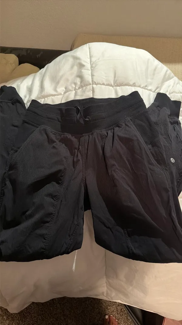 Lululemon Dance Joggers - Image 3