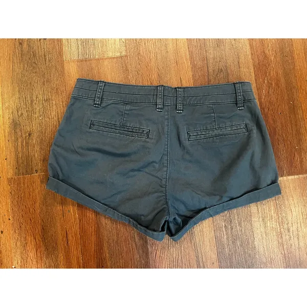 Abercrombie & Fitch Navy Blue Low Rise Chino Shorts - Y2K Preppy - Size 4 - Image 3