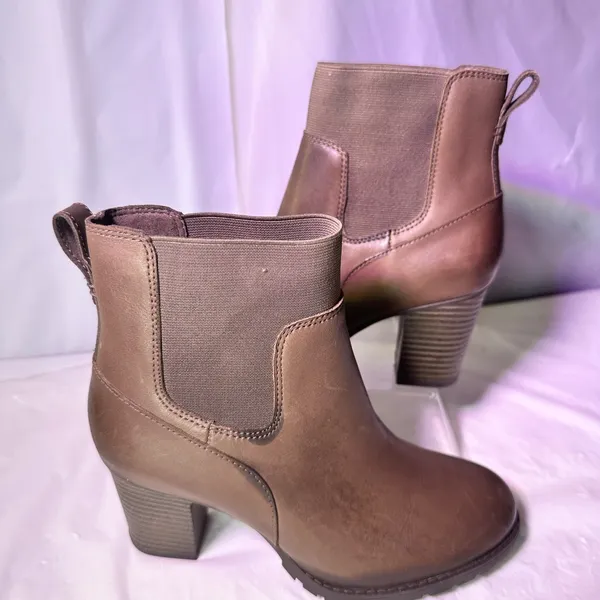 Clarks Dark Brown Heeled Boots - Image 3