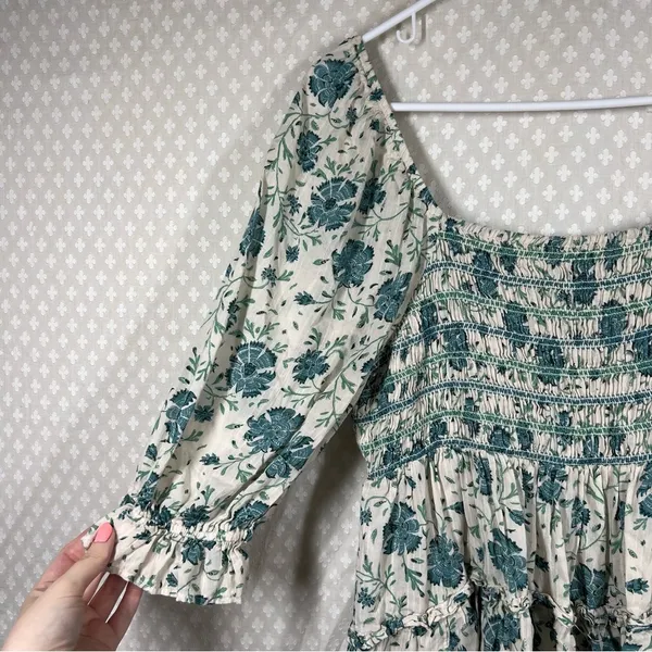 American Eagle Green White Floral Smocked Puff‎ Sleeve Top - Image 2