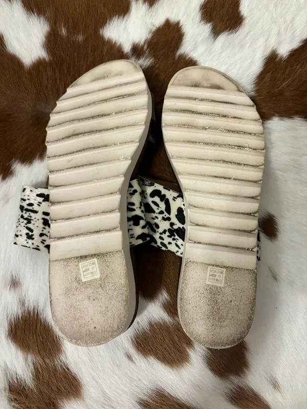Dirty Laundry Cowhide Sandals - Image 2