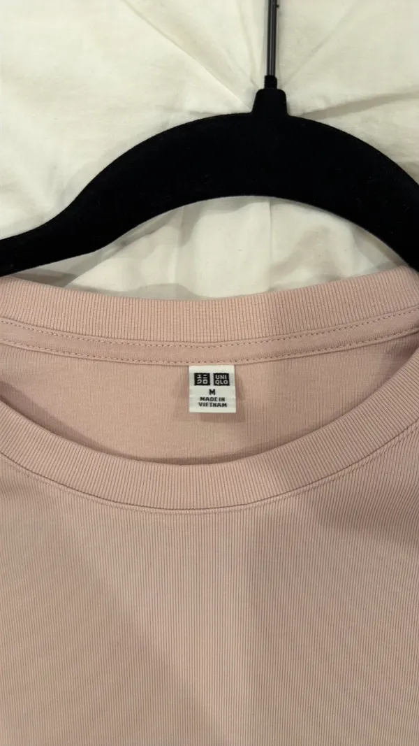 Uniqlo Baby Tee Dusty Pink - Image 2