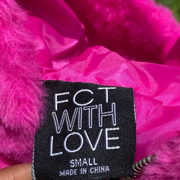 💕NWOT FCT With Love Size Small Hot Pink Faux Fur Hooded Jacket 💕 - Image 5