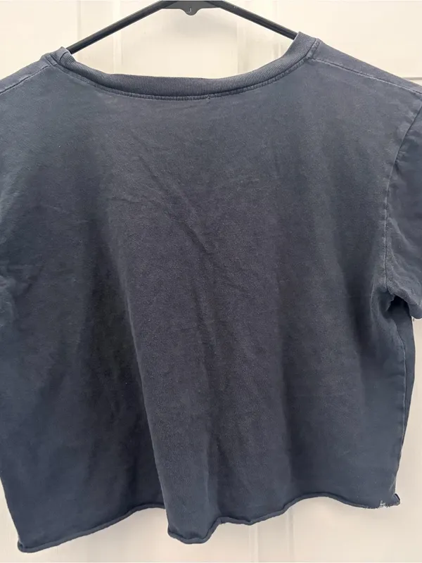 Cropped NEW YORK Graphic Tee in Faded Navy - Image 4
