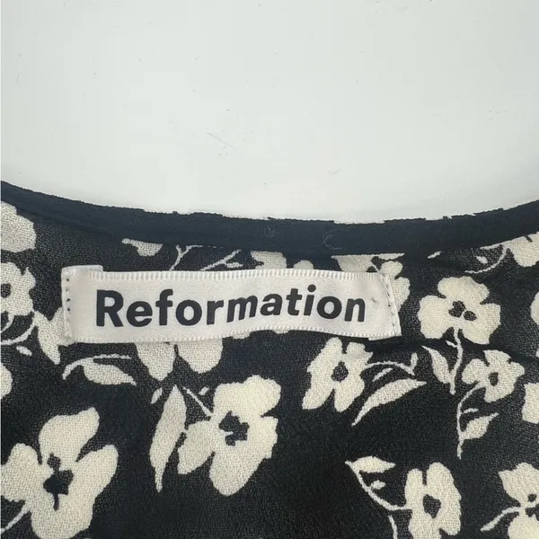 Reformation Zoe mini floral wrap‎ dress black white floral Elaine sz S - Image 6