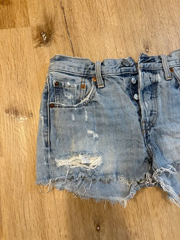 Levi’s Distressed Frayed Jean Shorts - Image 2