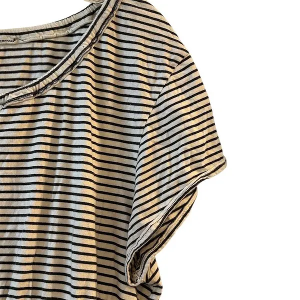Divided Women's Size 12 Black &‎ White Striped Short Sleeve Dress - Image 7