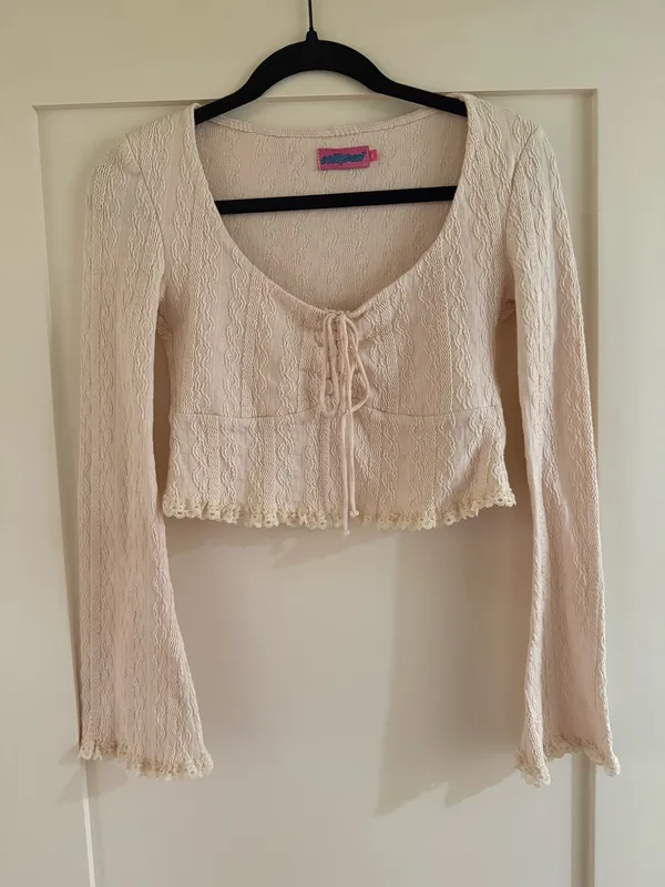 Edikted Long Sleeve Knit top M - Image 4