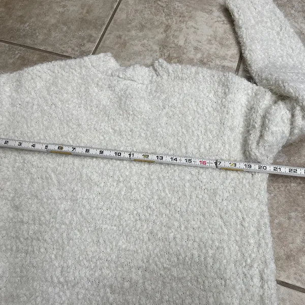 Show me‎ your mumu Fuzzy Knit Sweater Cream Cozy Textured Pullover Women's Small - Image 3
