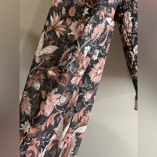 Madewell top lucie floral smocked top small - Image 7